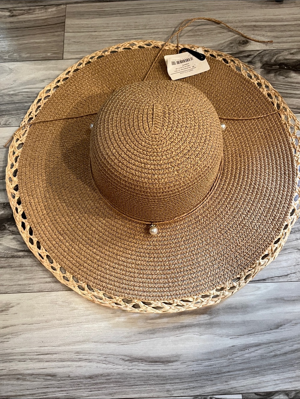 💕 2/$15 Ladies Sun Had Pearl Accents/OS-NWT